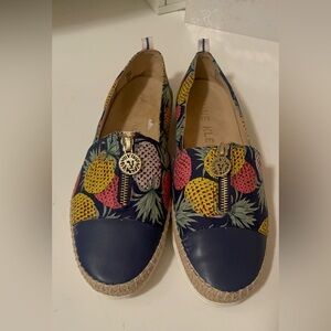 Anne Klein beautiful colorful shoes with zipper in the front
